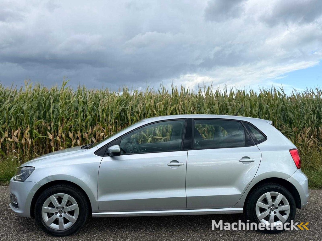 Volkswagen - 2016 - Polo - 1.2 TSI Comfortline - JS-451-D