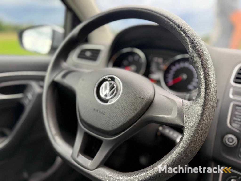 Volkswagen - 2016 - Polo - 1.2 TSI Comfortline - JS-451-D