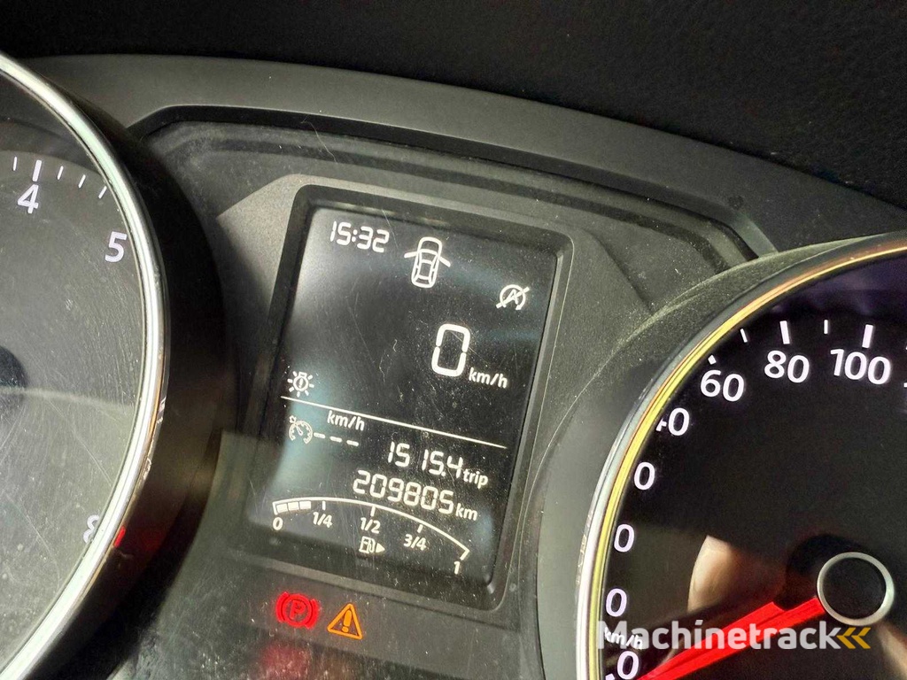 Volkswagen - 2016 - Polo - 1.2 TSI Comfortline - JS-451-D