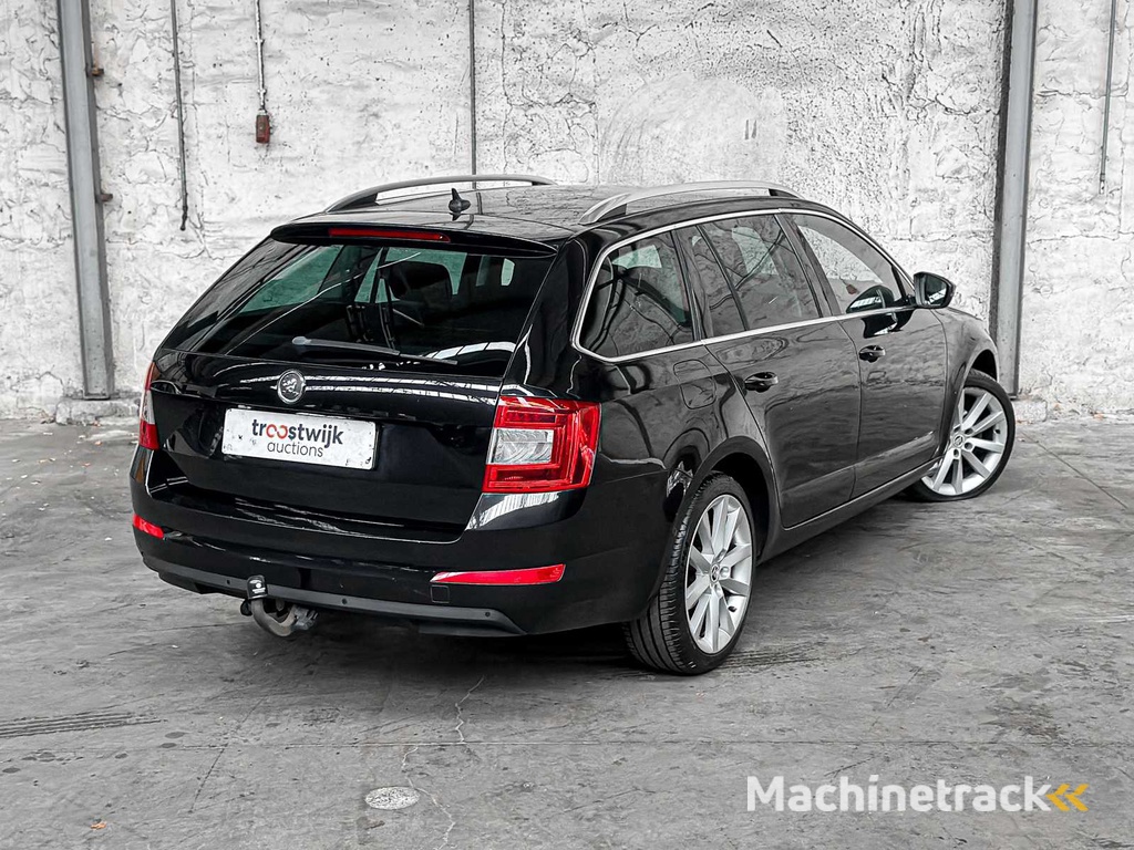 Skoda Octavia Combi 1.2 TSI Grt Eleg Bns 110PS 2014, 7-TXJ-83