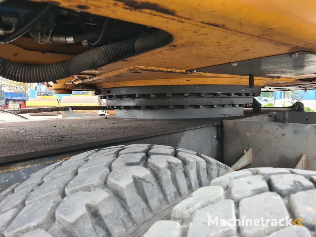 LIEBHERR - A900C - Graafmachine op wielen - 2006