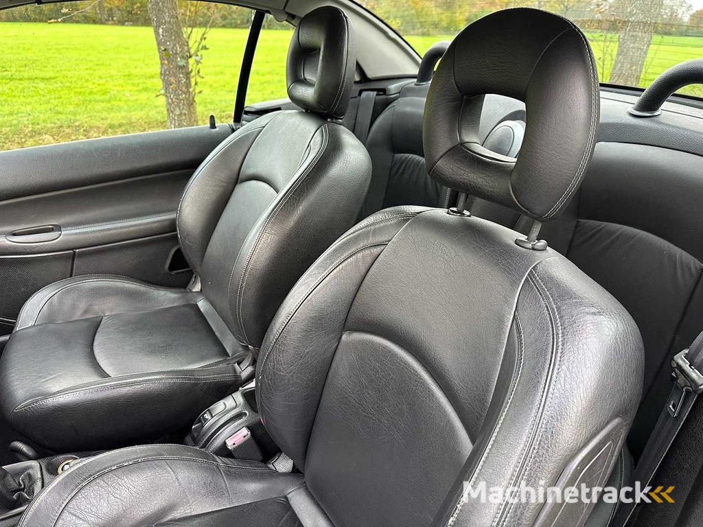 Peugeot - 2005 - 206 CC - 2.0-16V Griffe - 19-RR-GK