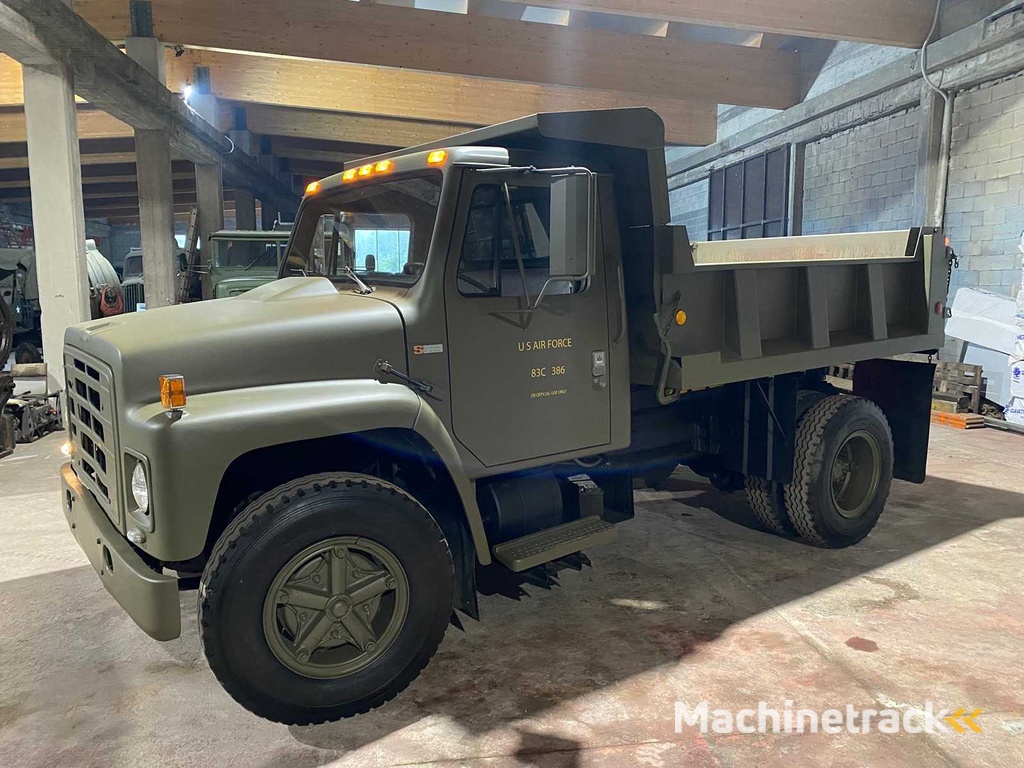 INTERNATIONAL - I1700 - Amerikanischer Militärlastwagen