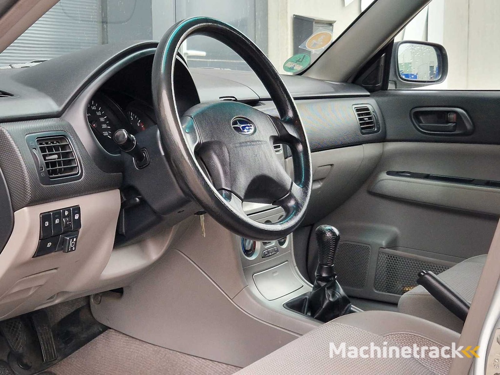 Subaru - 2003 - Forester - 2.0 AWD X - LPG - 61-LK-PJ