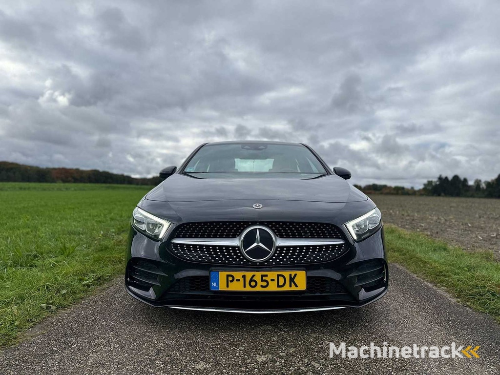 Mercedes-Benz - 2021 - A-Klasse - 200 d AMG Line - P-165-DK