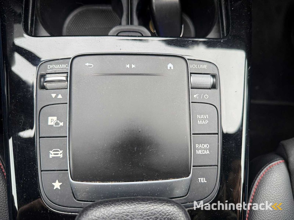 Mercedes-Benz - 2021 - A-Klasse - 200 d AMG Line - P-165-DK