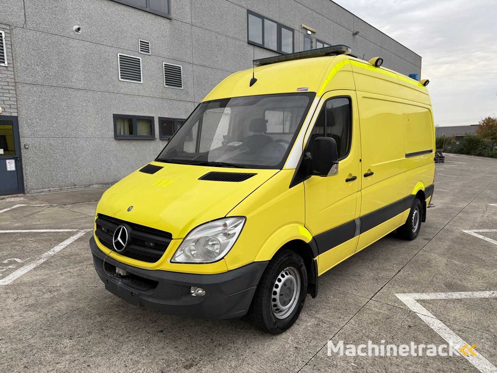 MERCEDES - 2013 - KRANKENWAGEN - Krankenwagen