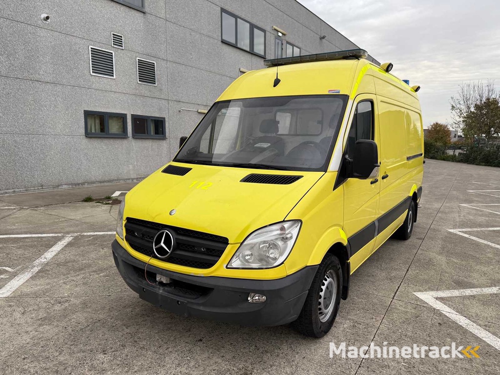 MERCEDES - 2013 - KRANKENWAGEN - Krankenwagen