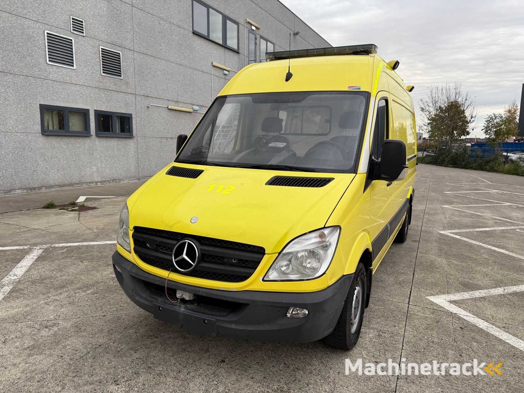MERCEDES - 2013 - KRANKENWAGEN - Krankenwagen
