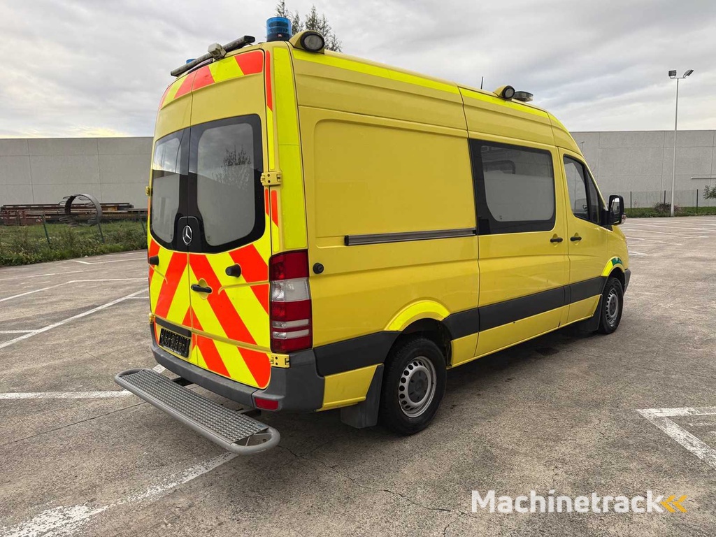 MERCEDES - 2013 - KRANKENWAGEN - Krankenwagen