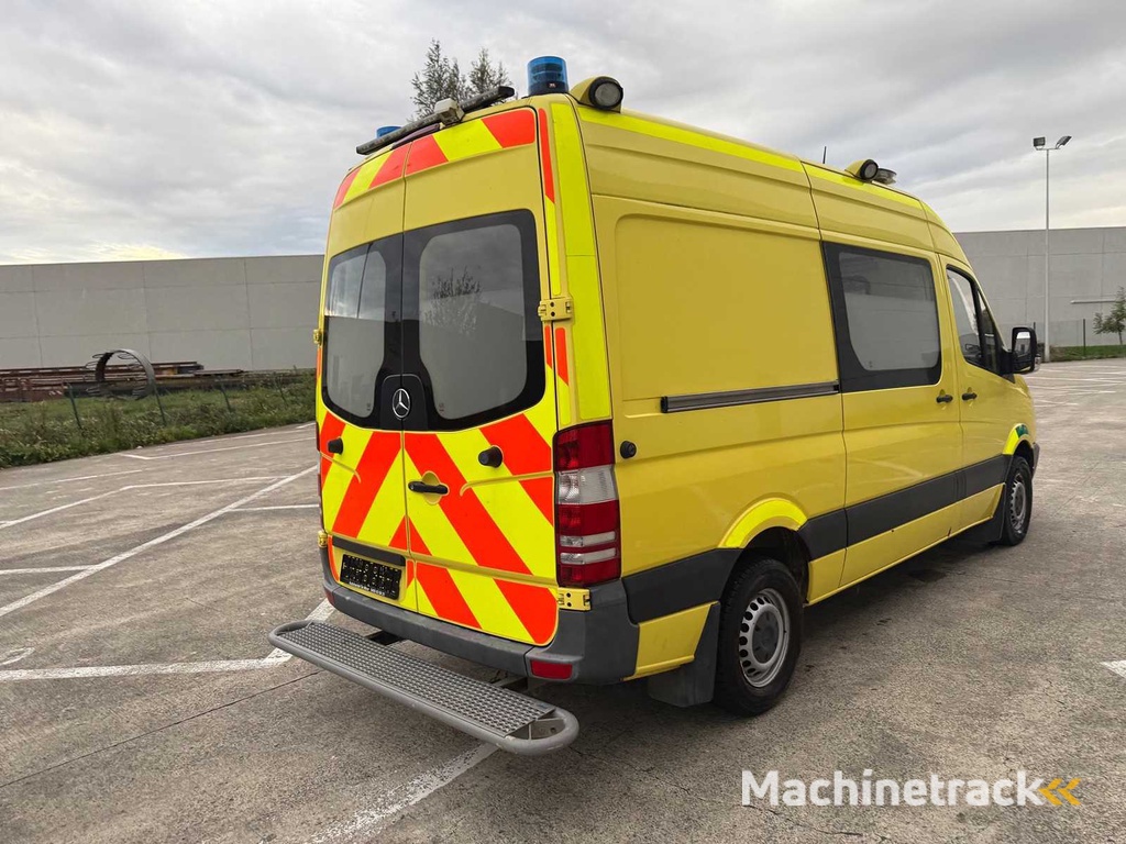 MERCEDES - 2013 - KRANKENWAGEN - Krankenwagen