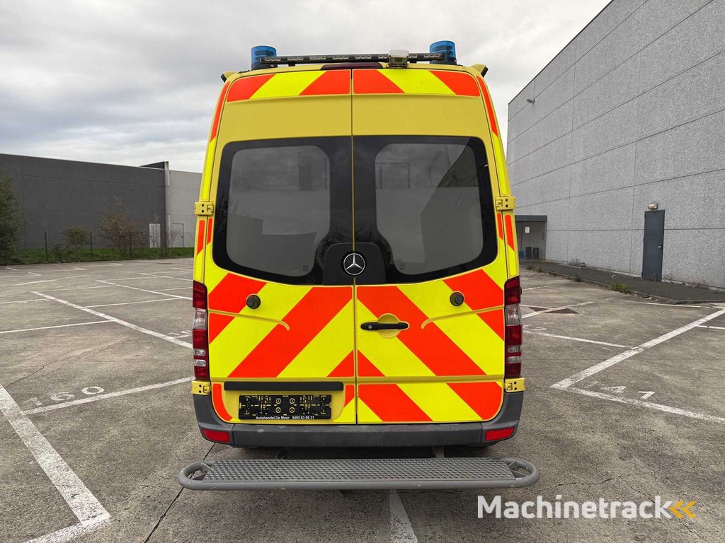 MERCEDES - 2013 - KRANKENWAGEN - Krankenwagen