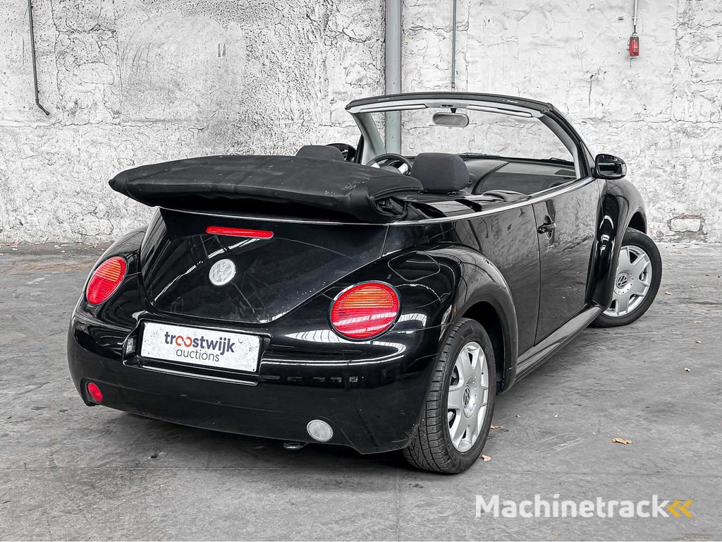 Volkswagen New Beetle Cabriolet 1.4 Turin 75PS 2003, TH-271-J