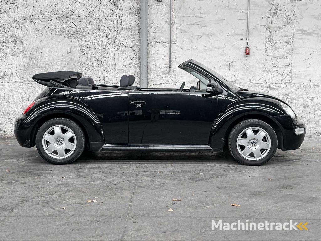 Volkswagen New Beetle Cabriolet 1.4 Turin 75PS 2003, TH-271-J