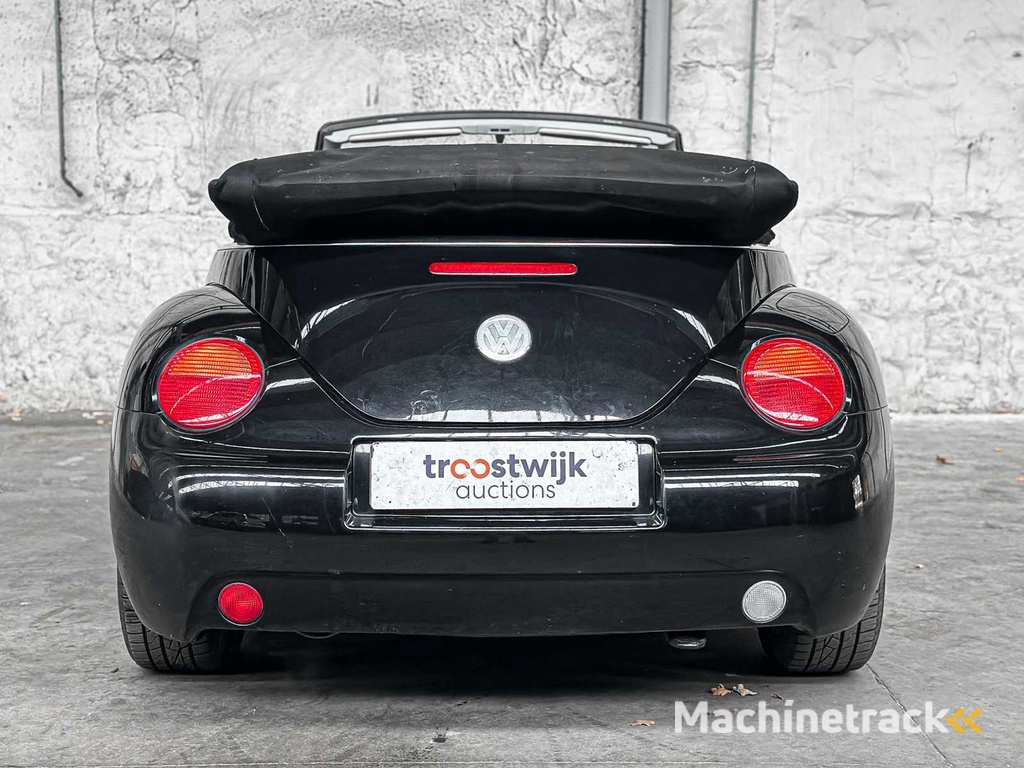 Volkswagen New Beetle Cabriolet 1.4 Turin 75PS 2003, TH-271-J