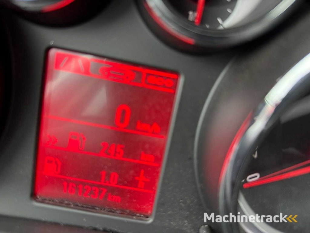 Opel - 2015 - Astra Sports Tourer - 1.4 Turbo Sport + - JF-680-F