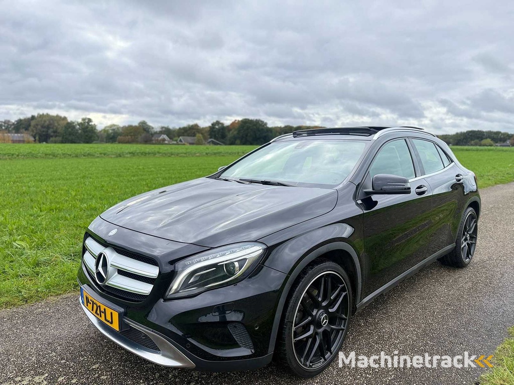 Mercedes-Benz - 2015 - GLA-Klasse - 180 - P-721-LJ