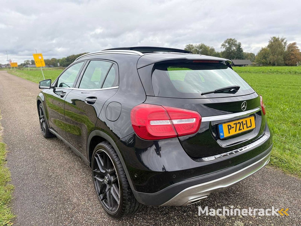 Mercedes-Benz - 2015 - GLA-Klasse - 180 - P-721-LJ