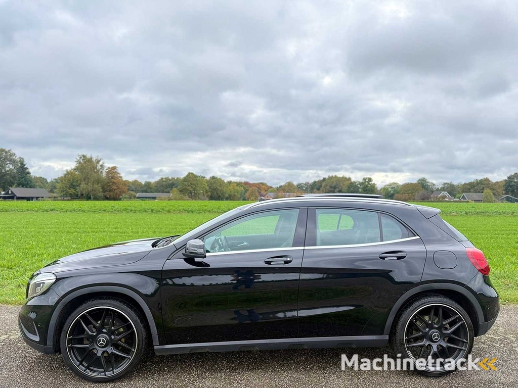 Mercedes-Benz - 2015 - GLA-Klasse - 180 - P-721-LJ