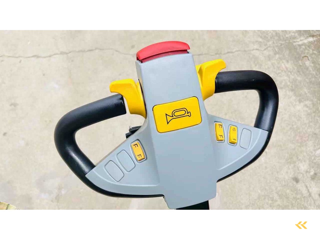 FREUTEK NNT0014 Elektrische Stapelaar 1500 kg - 1600mm