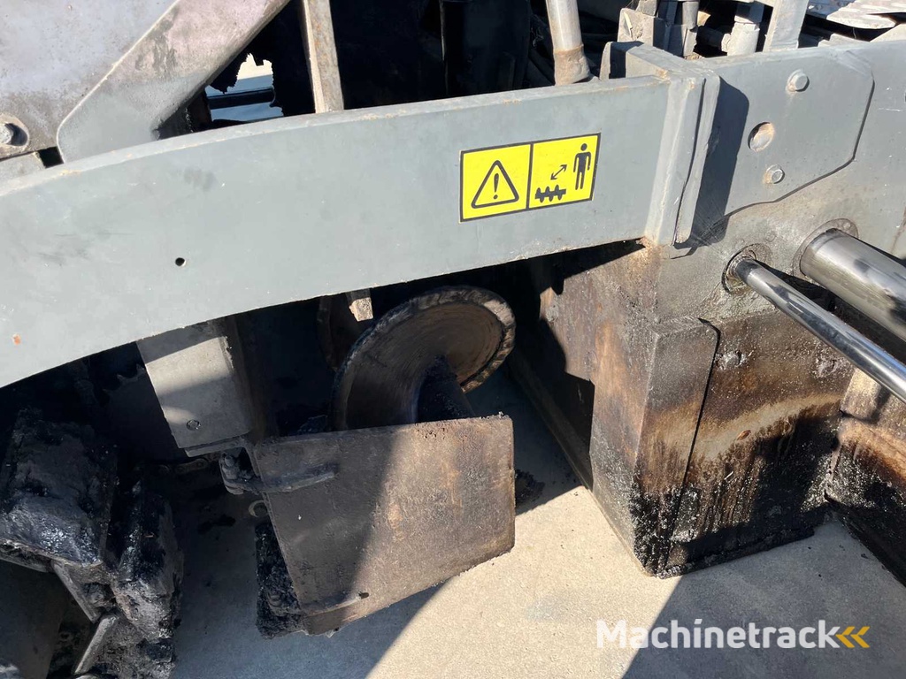 VÖGELE - SUPER 800 - Asfalteermachine - 2008