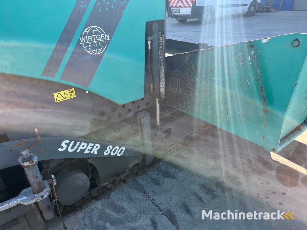 VÖGELE - SUPER 800 - Asfalteermachine - 2008