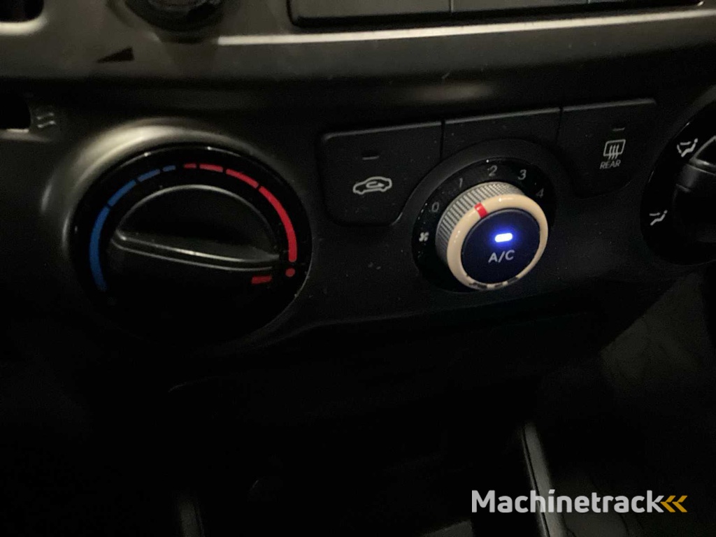 Hyundai i20 Star Edition 1.3 Jahr: 2012