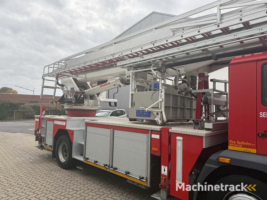 ELEVATOR MAN - 2004 - LE 18.280 4X2 - Feuerwehrauto