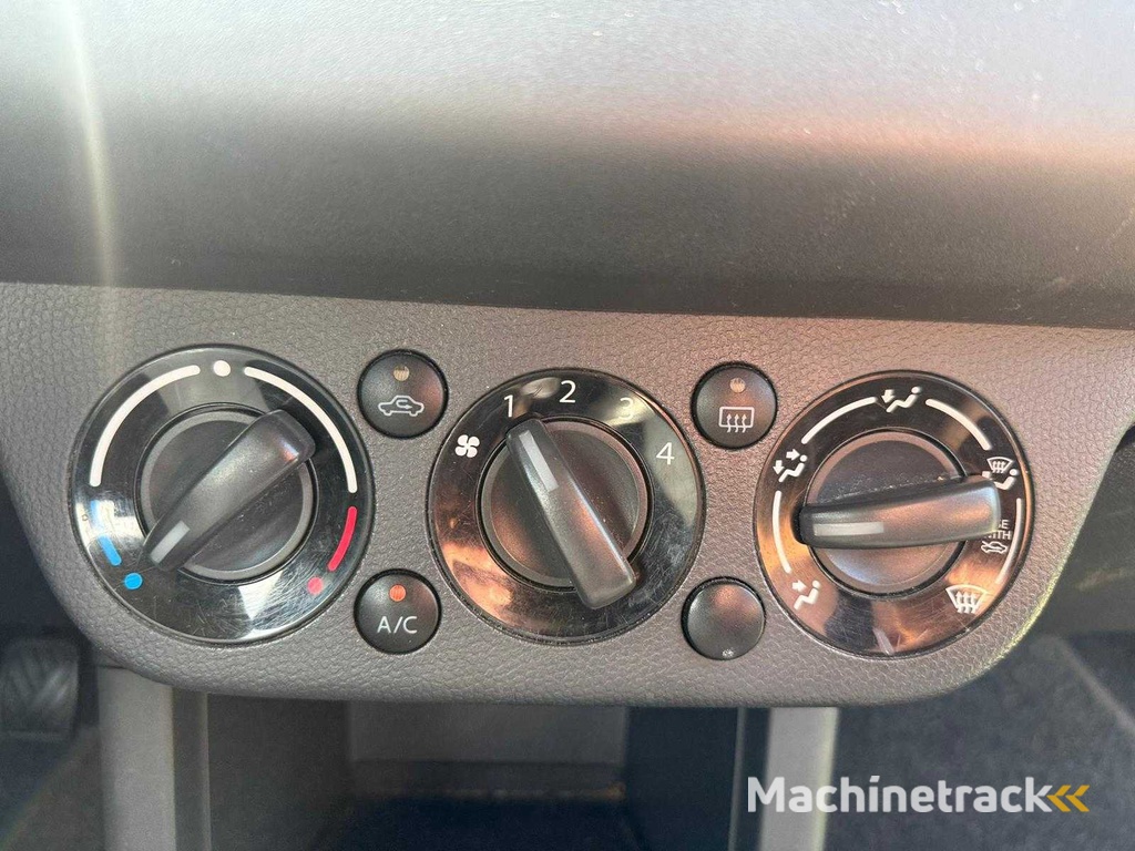 Suzuki - 2008 - Swift - 1.3 Shogun - 99-ZP-PL