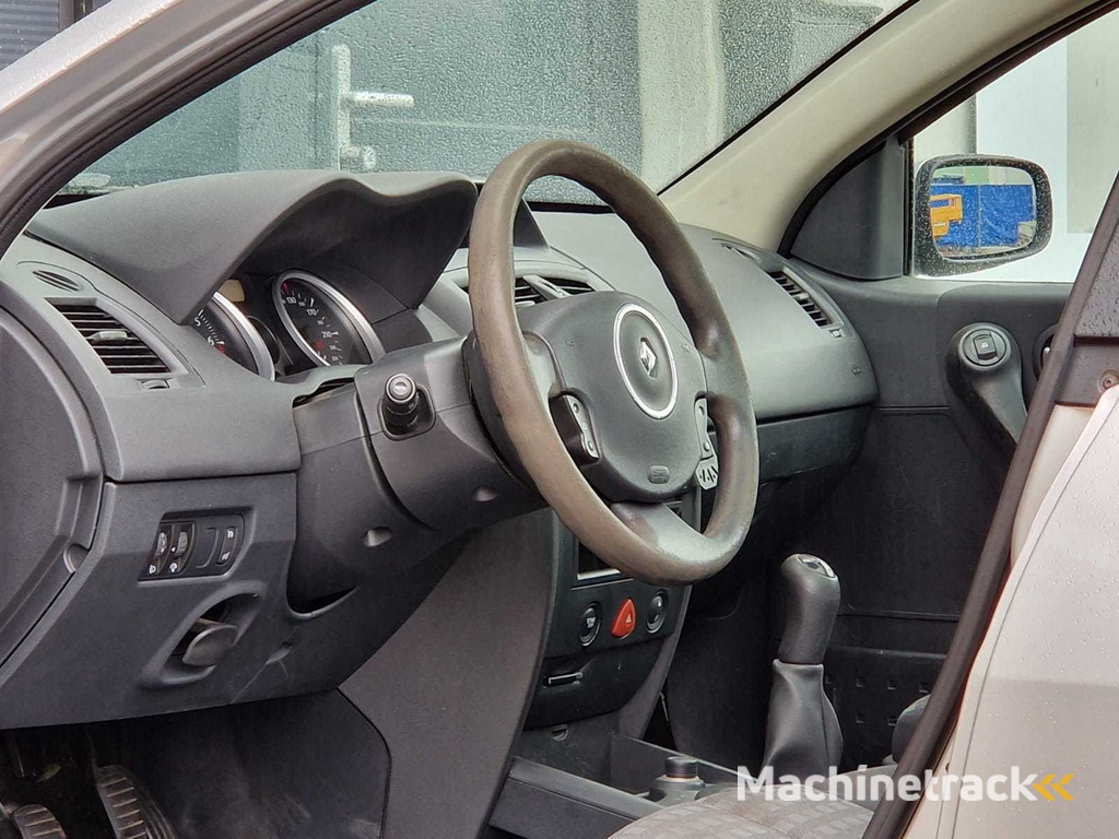 Renault - 2007 - Mégane Grand Tour - 1.6-16V Business L. - 14-TX-FX