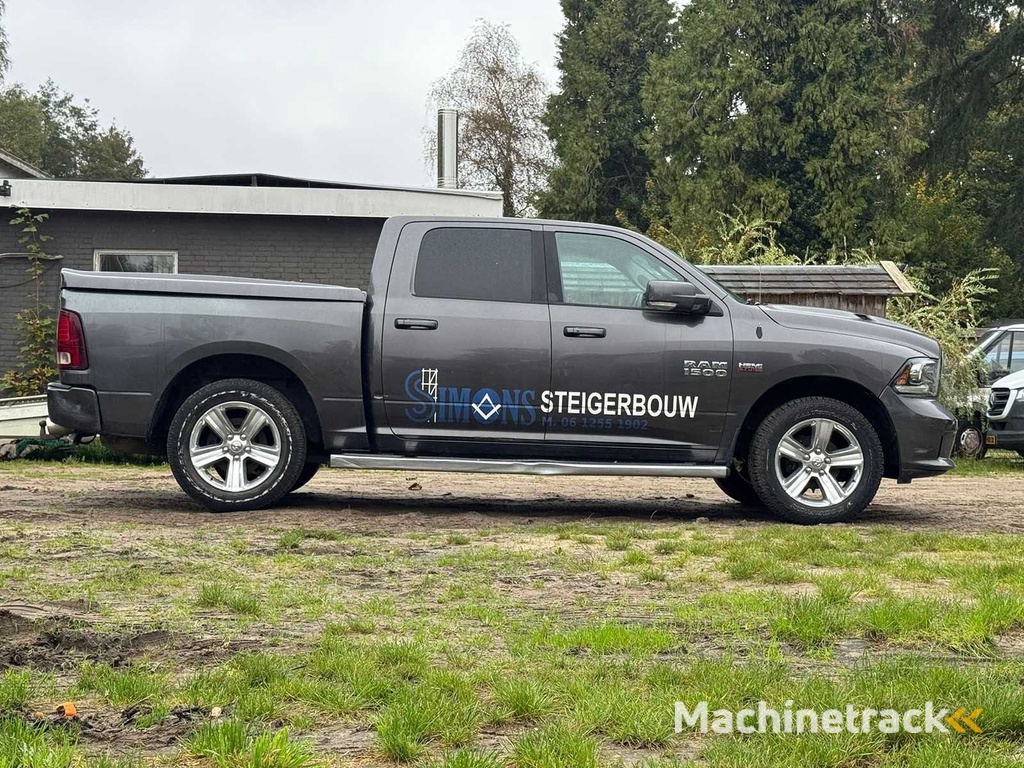 Dodge - Ram 1500 - 5.7 V8 QC 6'4 - VJ-191-T