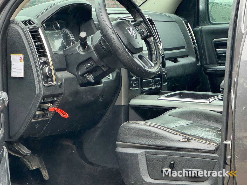 Dodge - Ram 1500 - 5.7 V8 QC 6'4 - VJ-191-T