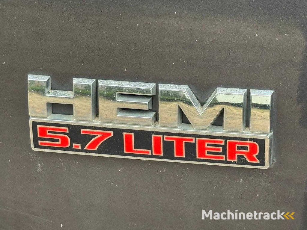 Dodge - Ram 1500 - 5.7 V8 QC 6'4 - VJ-191-T