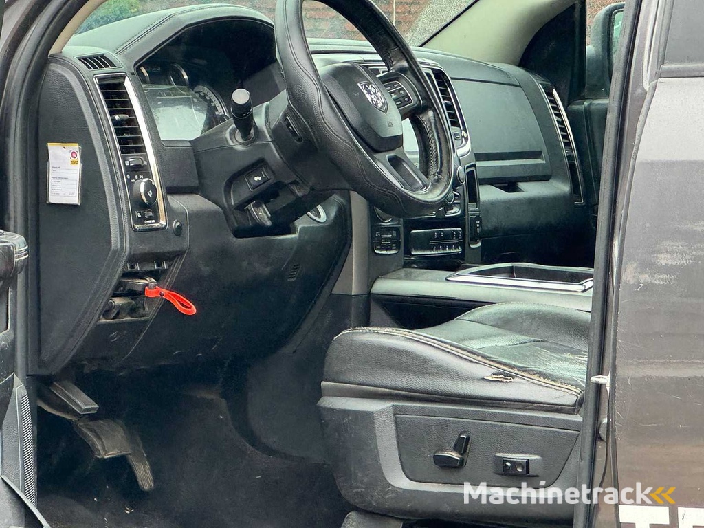 Dodge - Ram 1500 - 5.7 V8 QC 6'4 - VJ-191-T