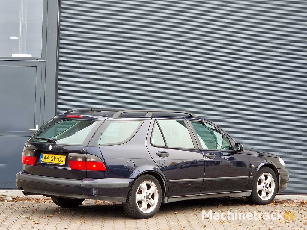 Saab - 2001 - 9-5 Kombi - 2.0t SE - 44-GV-GJ