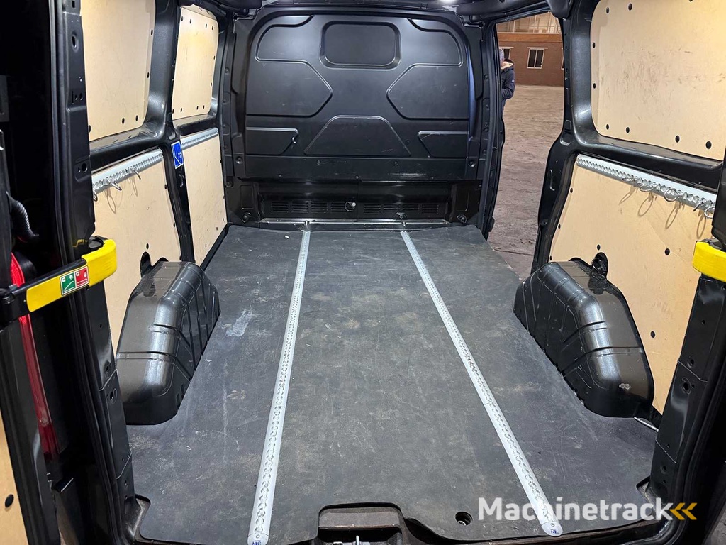 Ford Transit Custom Sport 2.0 TdCI Bouwjaar: 2017, V-184-PZ