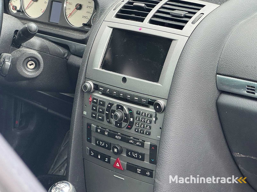 Peugeot - 2004 - 407 SW - 2.2-16V XS Pack - 48-PT-SG