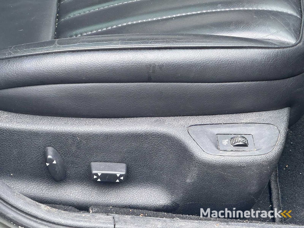 Peugeot - 2004 - 407 SW - 2.2-16V XS Pack - 48-PT-SG