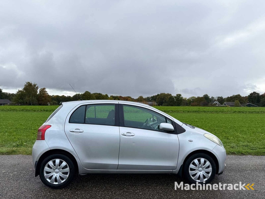 Toyota - 2007 - Yaris - 1.3 VVTi Sol - 82-XL-GX