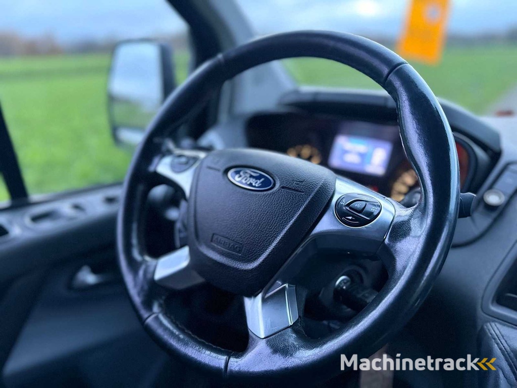 Ford - 2017 - Transit Custom - 290 2.0 TDCI L2H1 Tr - V-801-FT