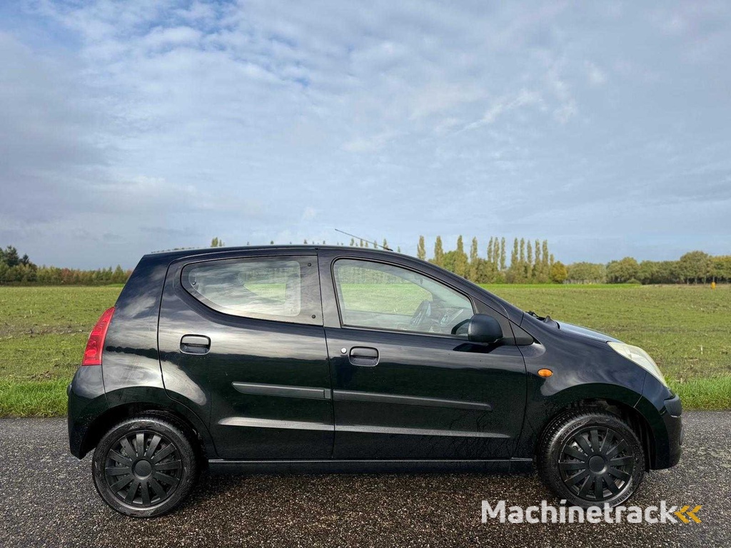 Nissan - 2010 - Pixo - 1.0 Look - 00-NKH-2