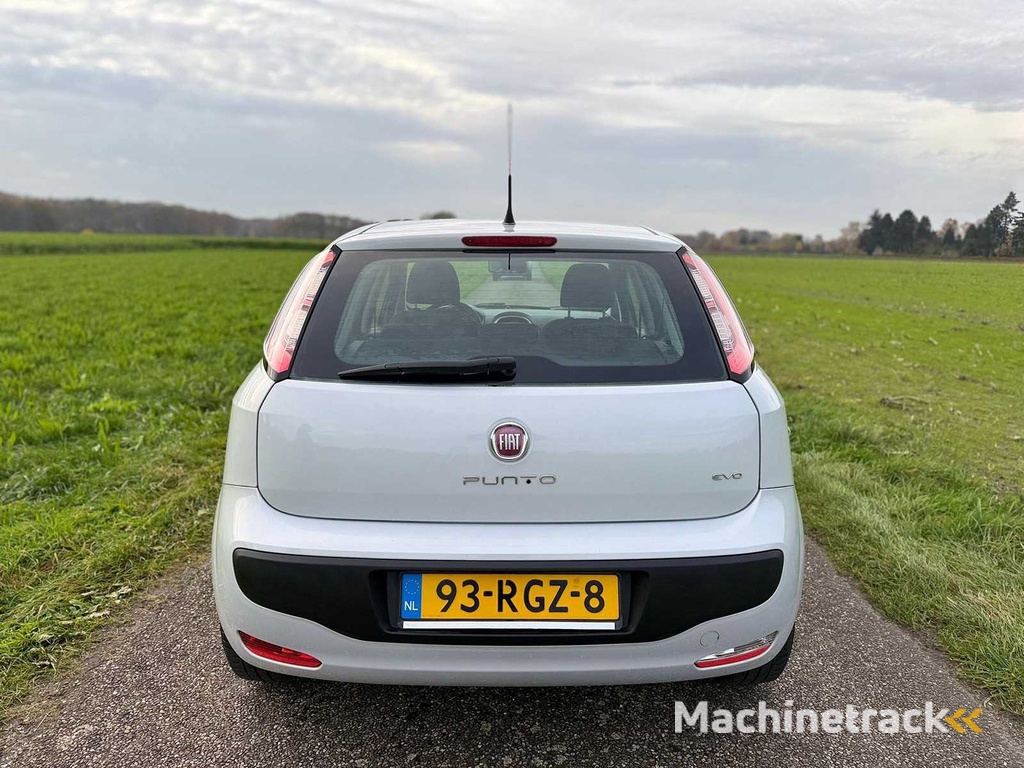 Fiat - 2011 - Punto Evo - 1.3 M-Jet Active - 93-RGZ-8