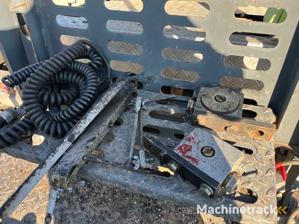 VÖGELE - SUPER 800 - Asfalteermachine - 2012