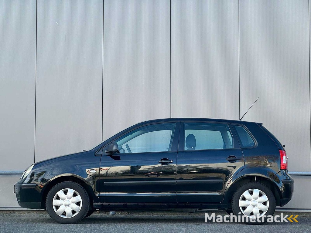 Volkswagen - 2003 - Polo - 1.2-12V Comfortline - HZ-556-N