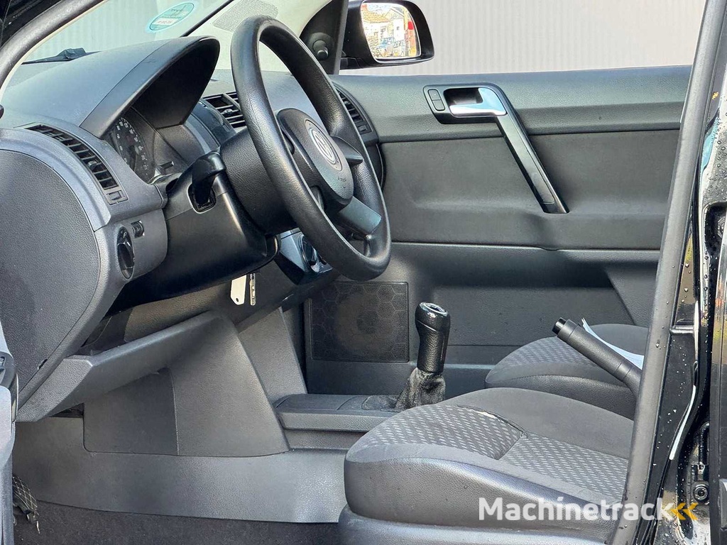 Volkswagen - 2003 - Polo - 1.2-12V Comfortline - HZ-556-N