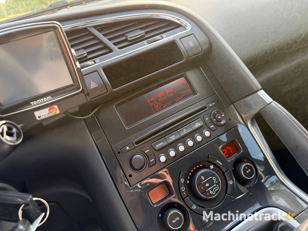 Peugeot - 2010 - 3008 - 1.6 VTi ST - 53-LGG-7