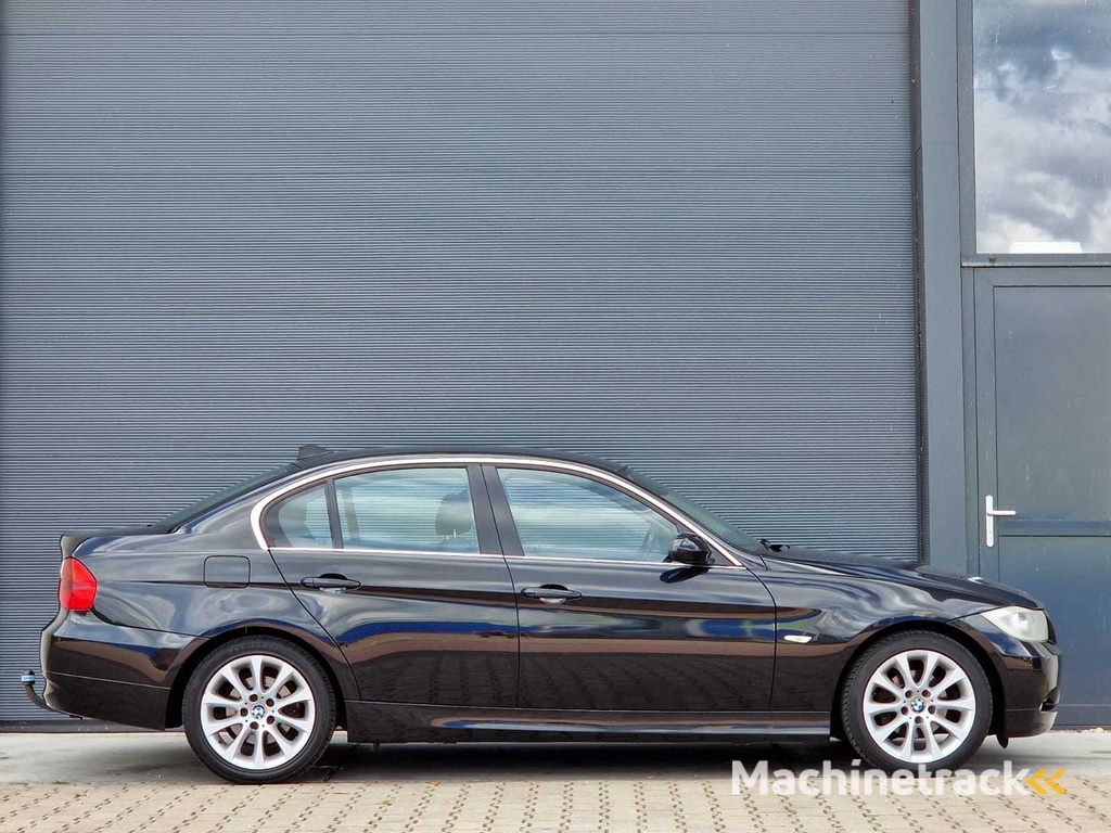 BMW - 2005 - 3er - 318i Dynamic Exec. - 99-RZ-PJ