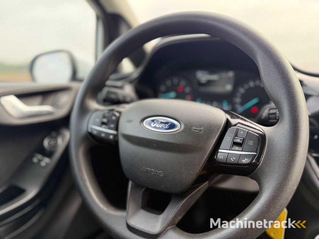 Ford - 2018 - Fiesta - 1.1 Trend - TL-975-L