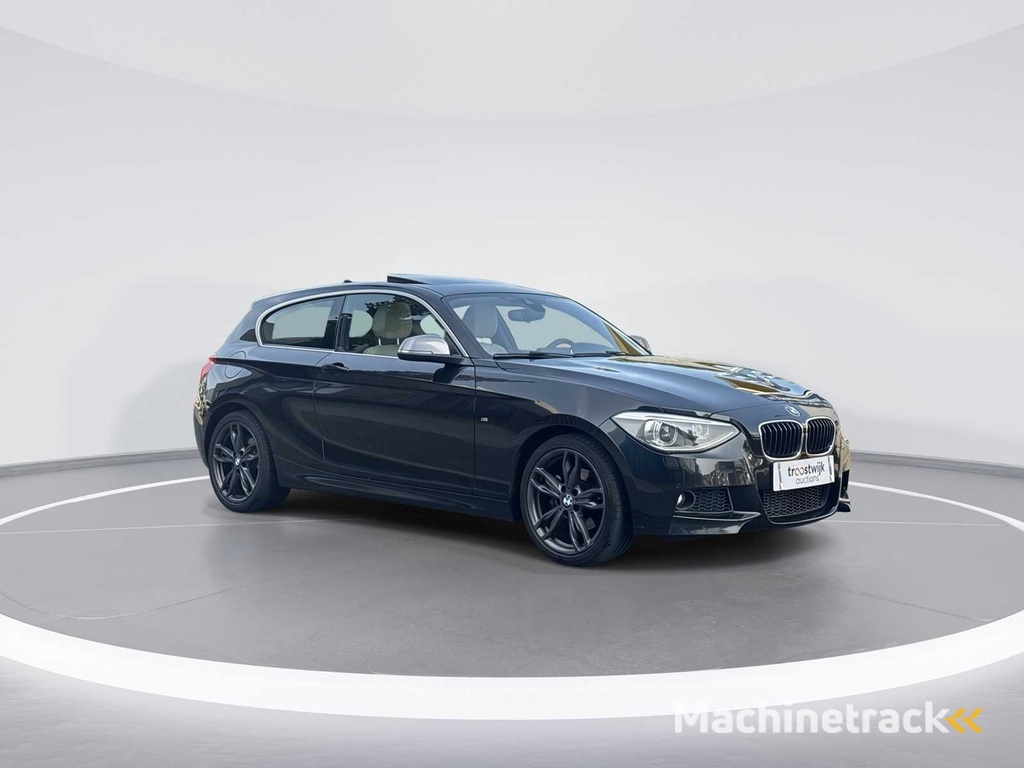 BMW 1er 118i High Executive 2015 | 1-ZNK-65