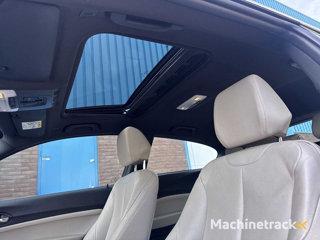 BMW 1er 118i High Executive 2015 | 1-ZNK-65